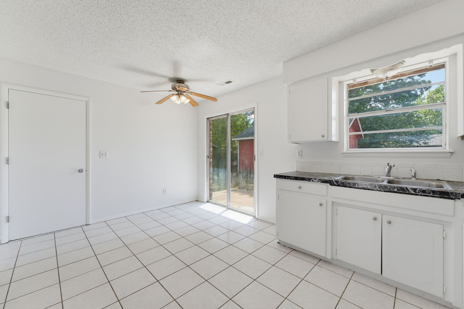 Springdale House: 2501 N Jill Circle