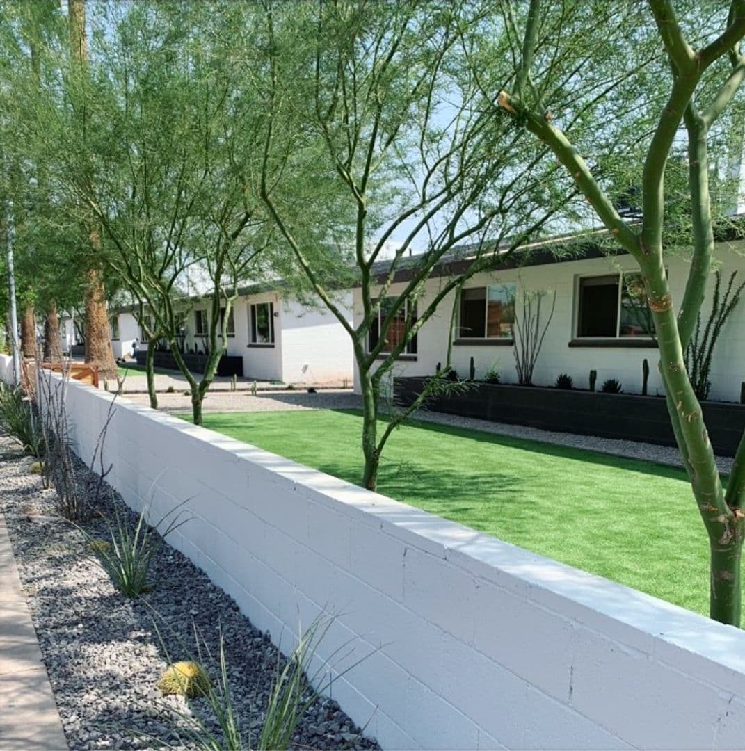 Phoenix Apartment: 4041 East Belleview Street