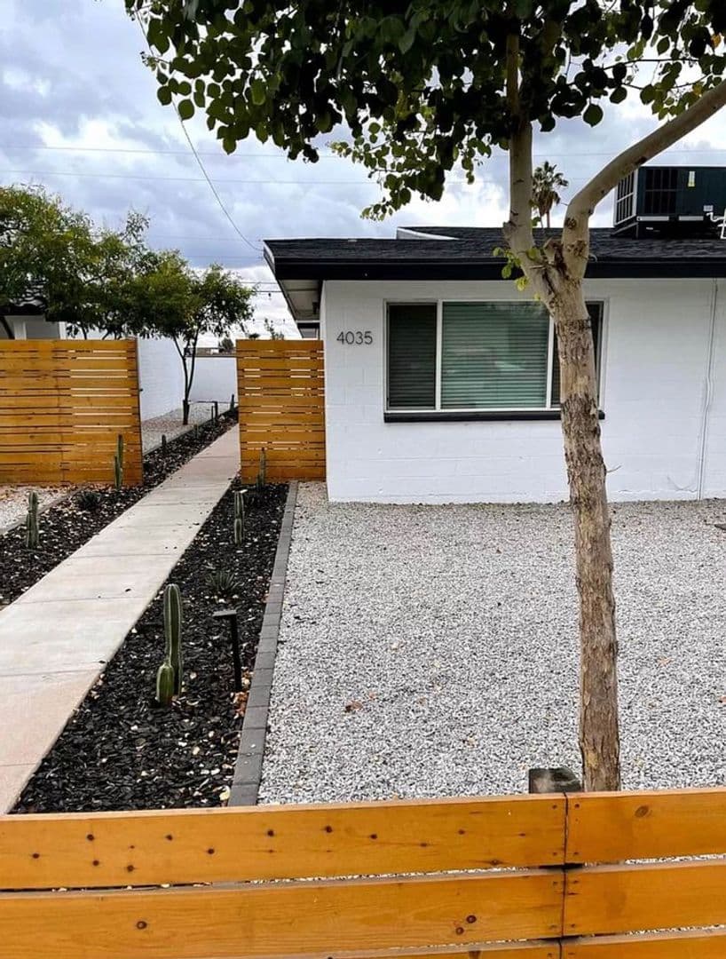 Phoenix Apartment: 4041 East Belleview Street