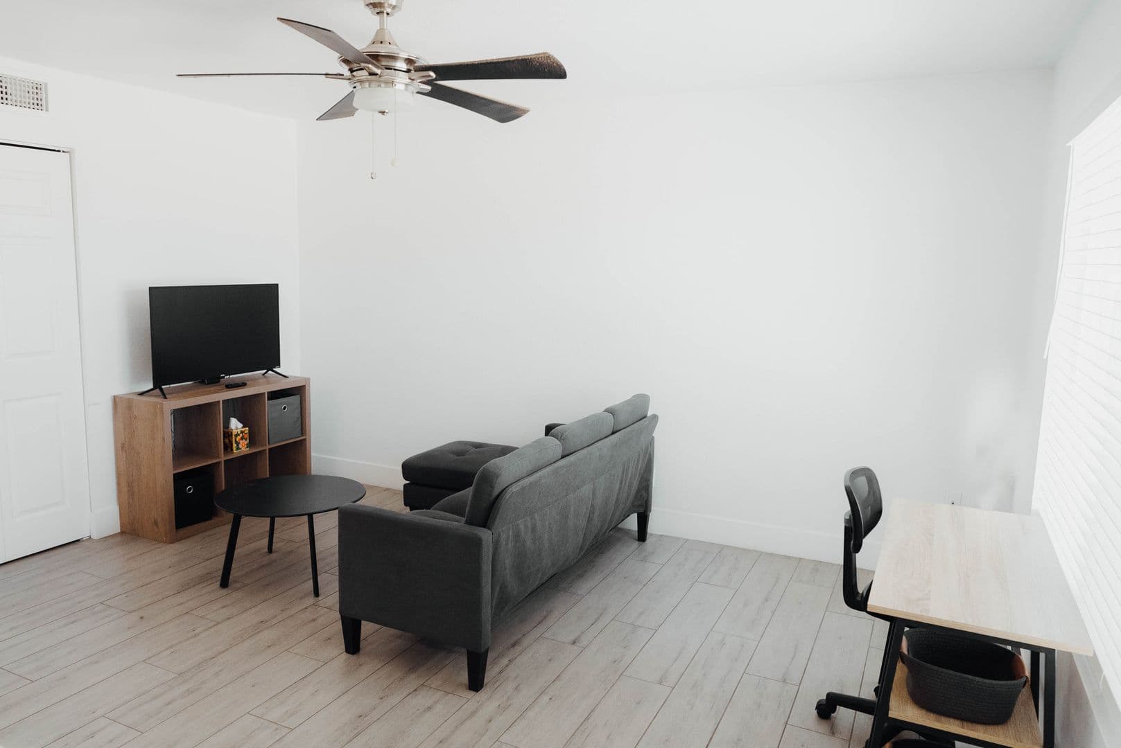 Phoenix Apartment: 1710 N 31st St