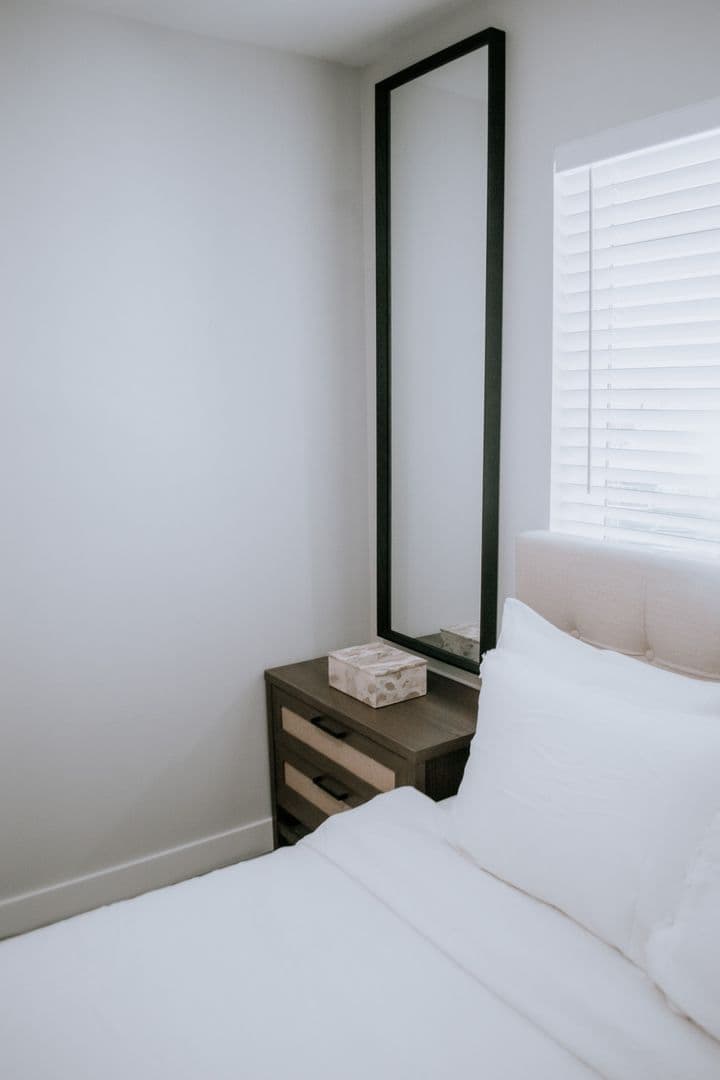 Phoenix Apartment: 13230 N 22nd St