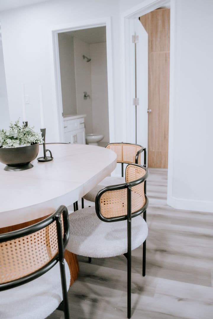 Phoenix Apartment: 13230 N 22nd St