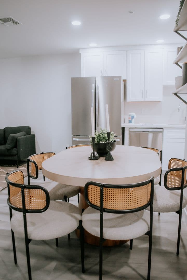 Phoenix Apartment: 13230 N 22nd St