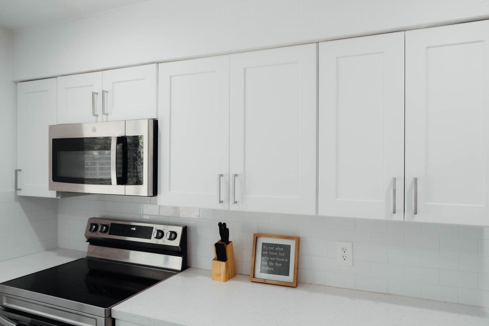 Phoenix Apartment: 1710 N 31st St