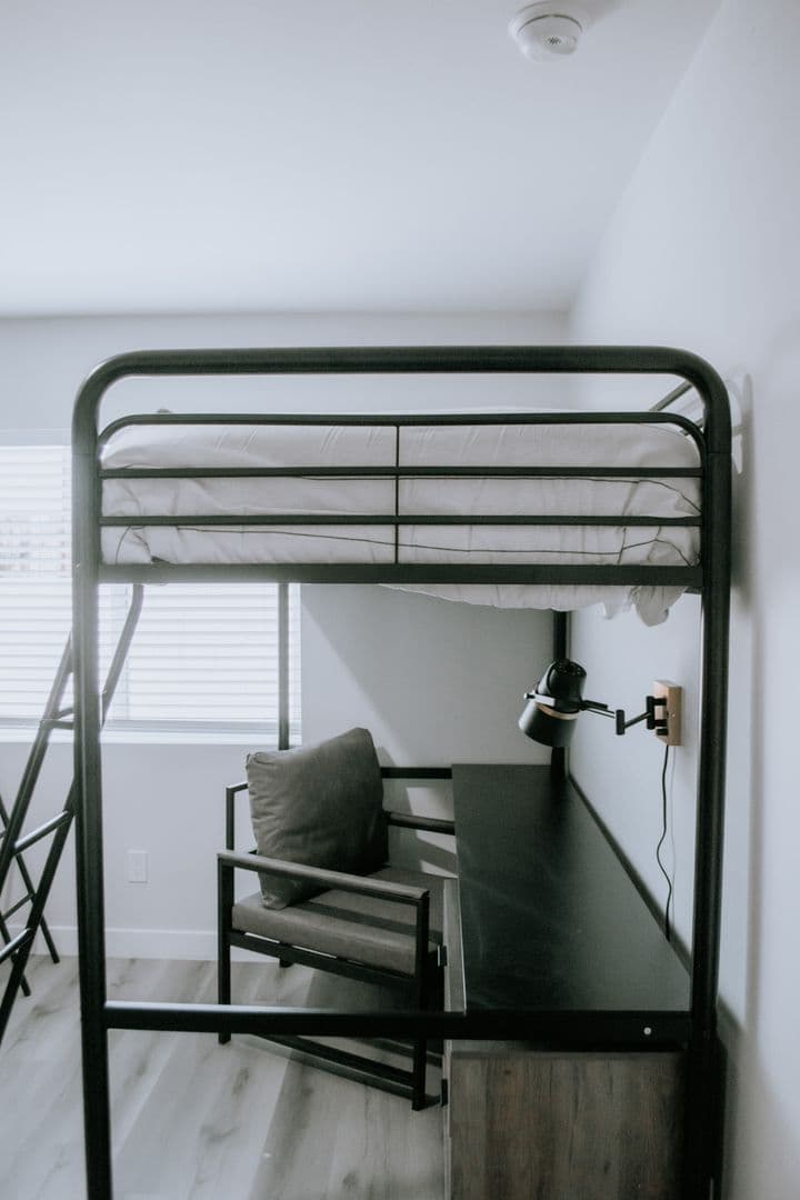 Phoenix Apartment: 13230 N 22nd St