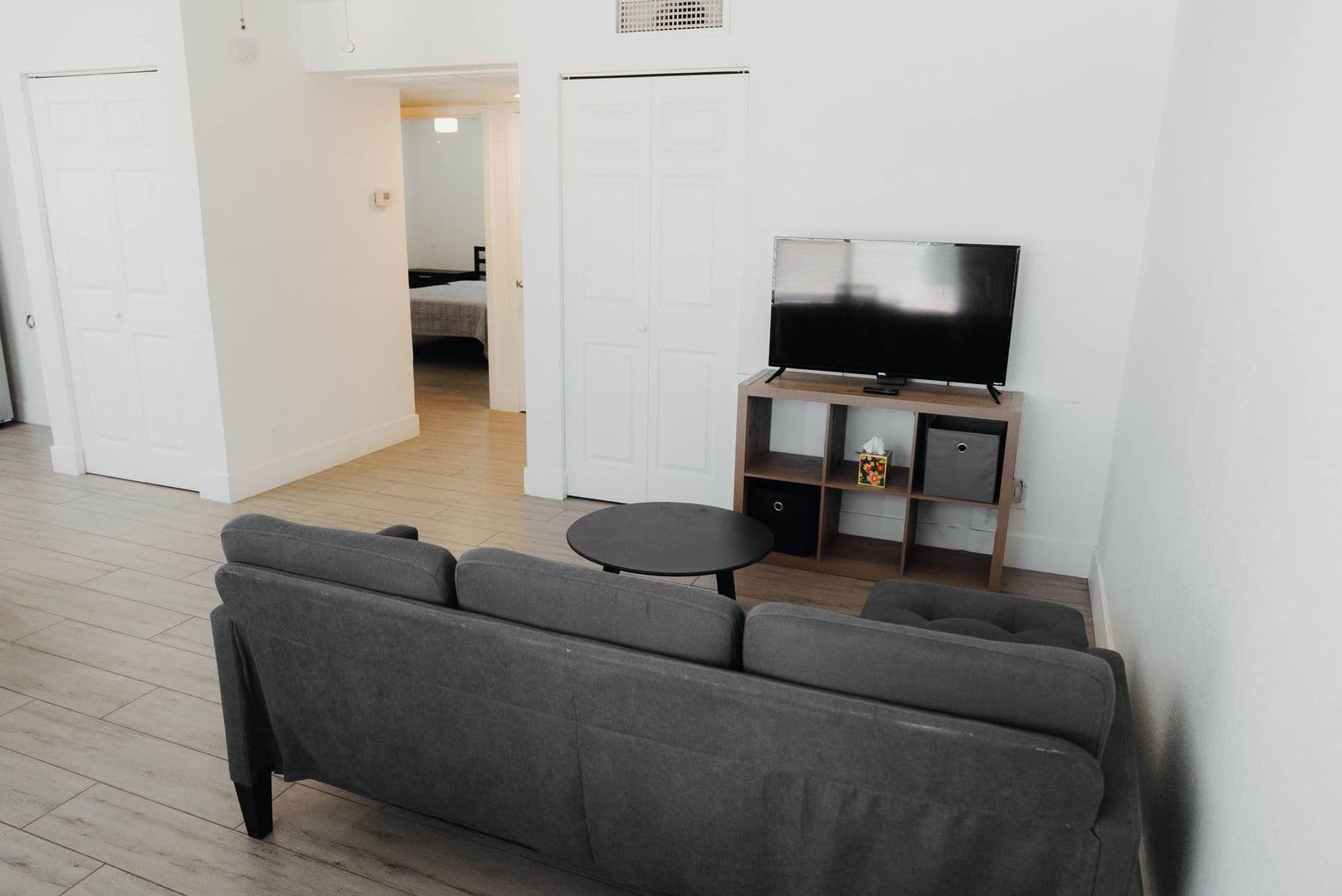 Phoenix Apartment: 1710 N 31st St