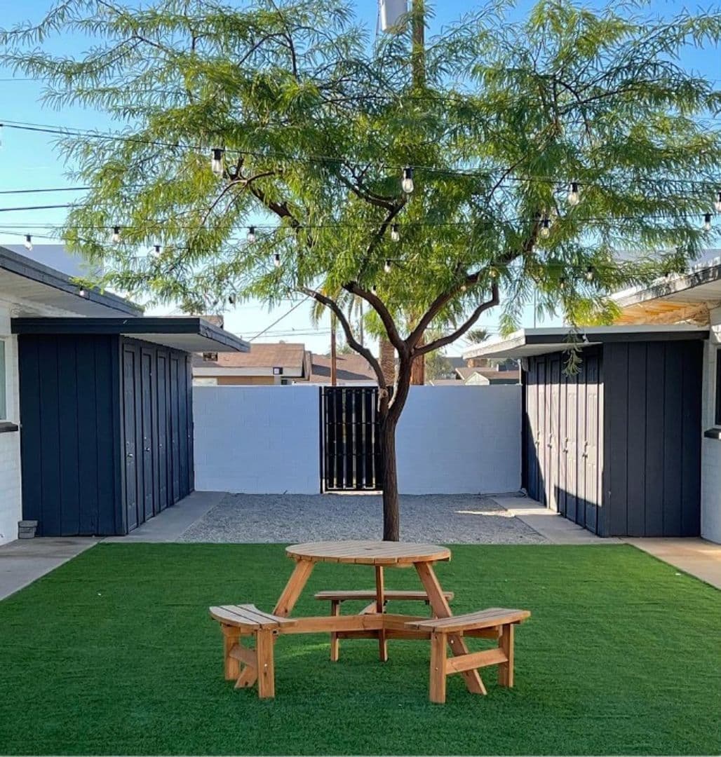 Phoenix Apartment: 4041 East Belleview Street