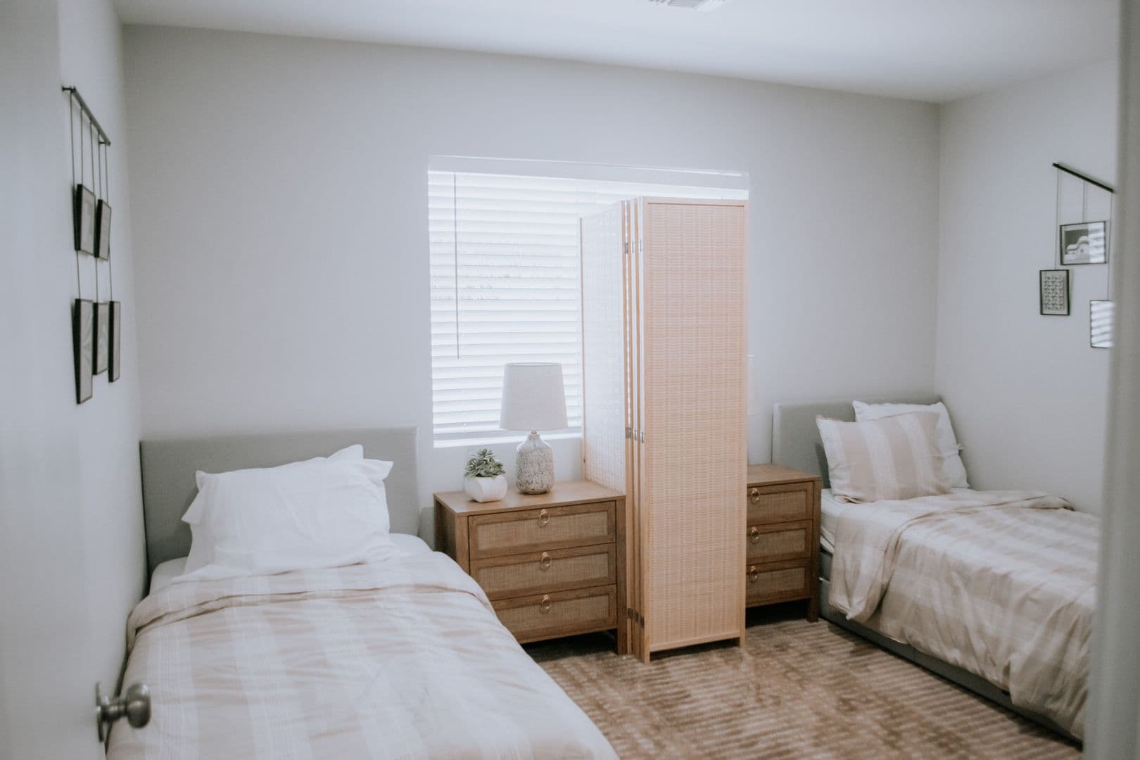 Phoenix Apartment: 13230 N 22nd St