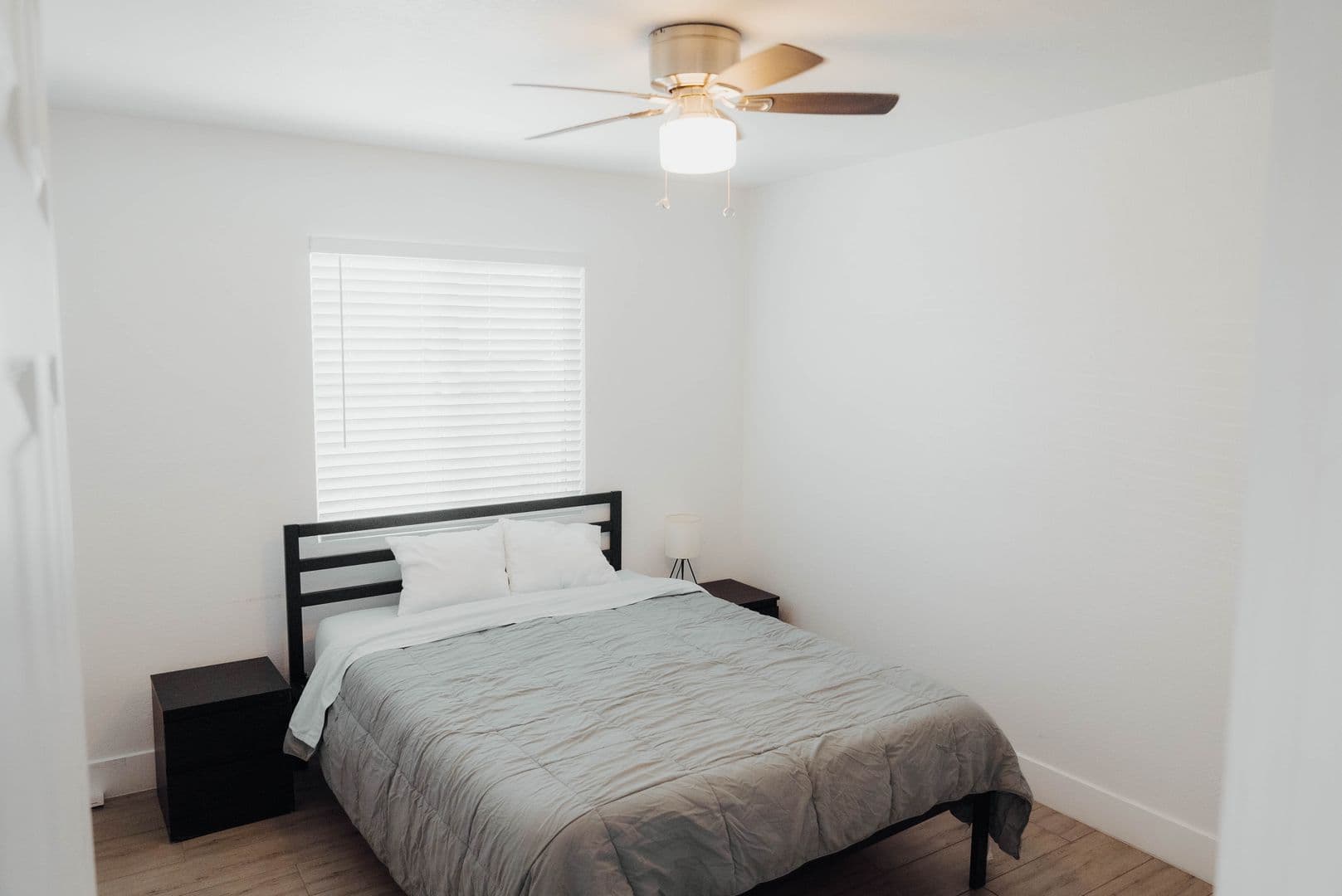 Phoenix Apartment: 1710 N 31st St