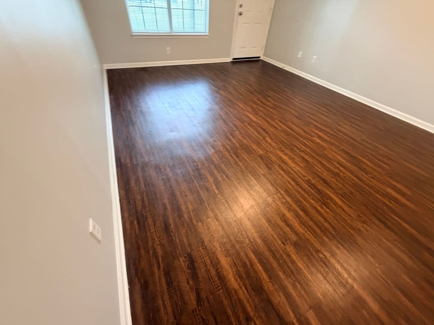Hahira Apartment: 415 S. Hagan Bridge Rd. * - F11