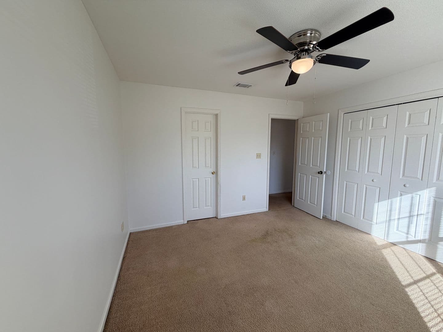 Valdosta House: 2206 A Pulaski Cir