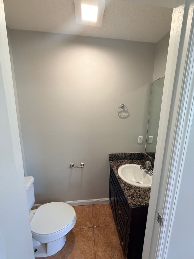 Valdosta Apartment: 1531 Woodard St. * - 372 - D2