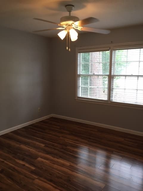 Valdosta House: 1111 Gornto Rd. *