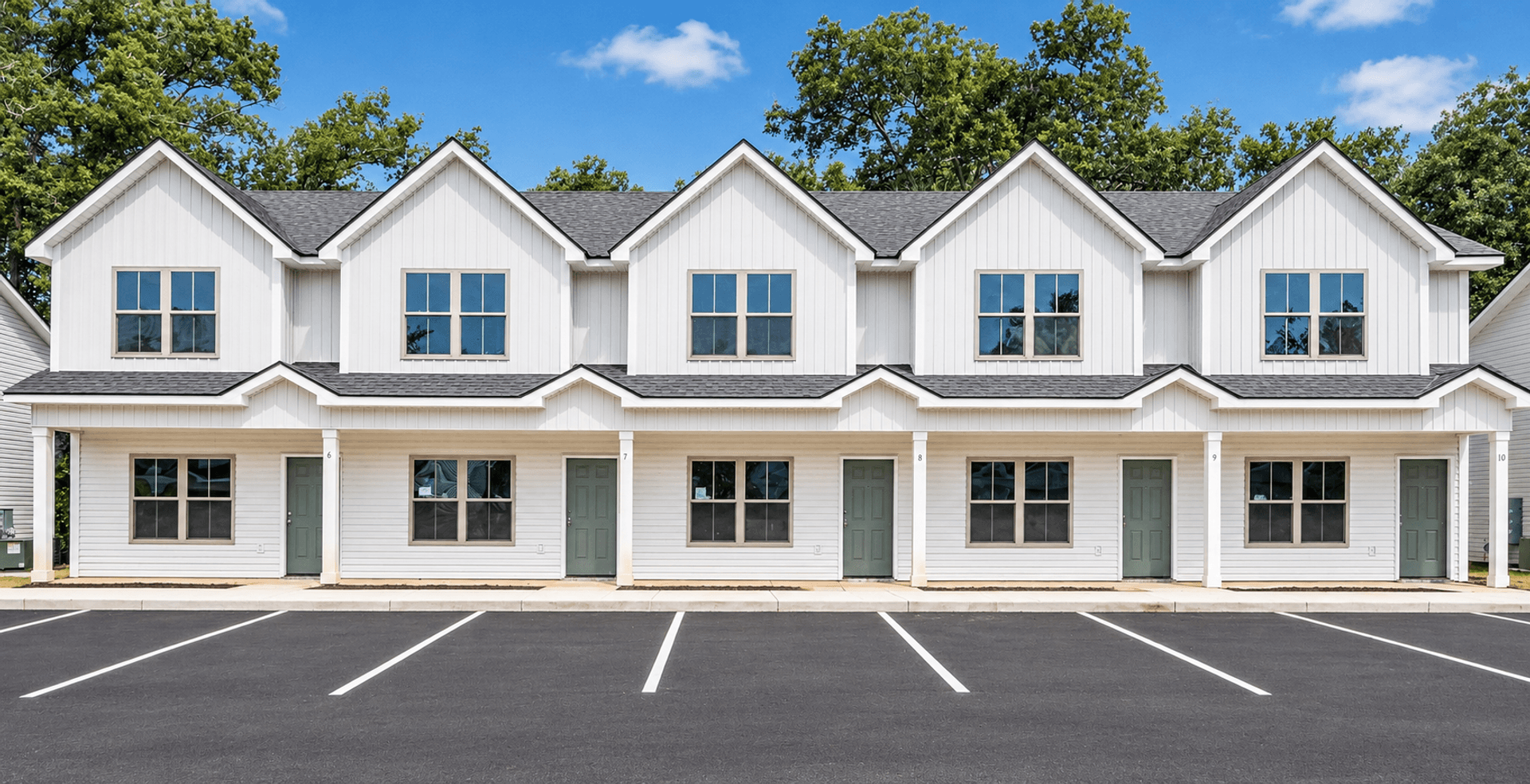 Sparks Apartment: 203 S. Goodman St*