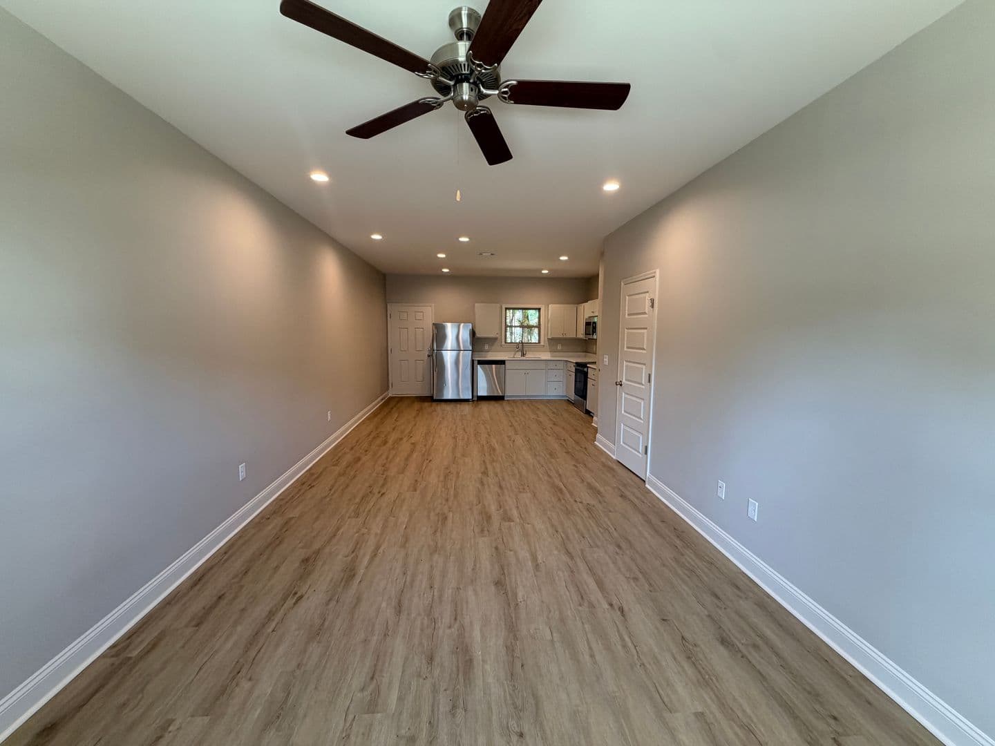 Sparks Apartment: 203 S. Goodman St*