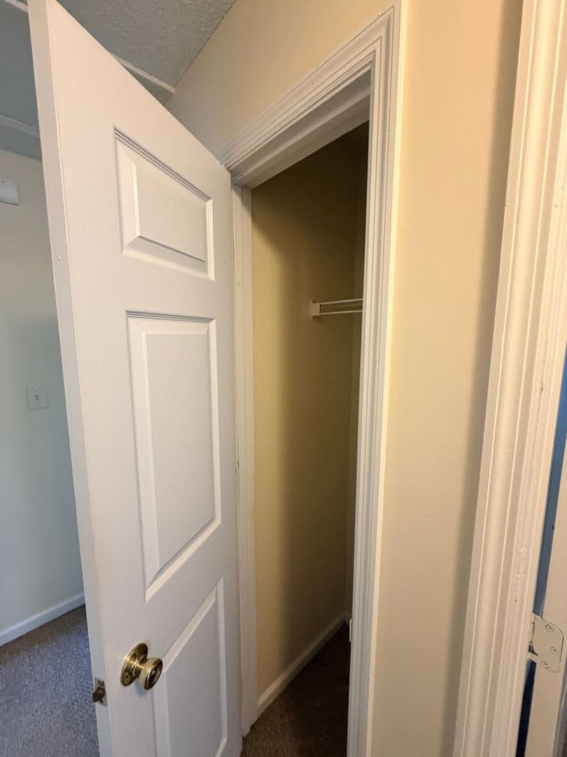 Valdosta House: 377 Pinedale Cir*