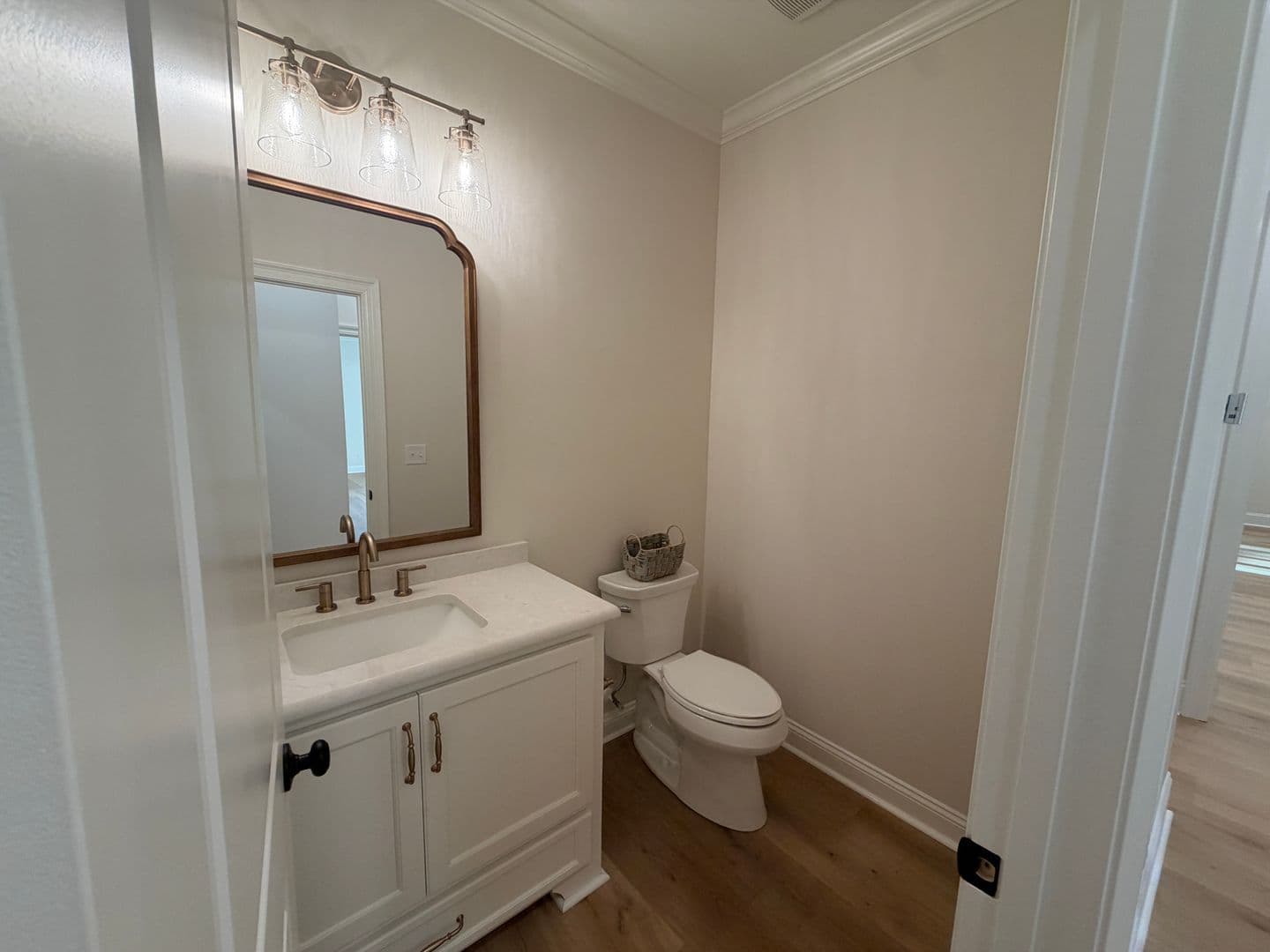 Lake Park House: 5635 Schoolhouse Pond Rd. *