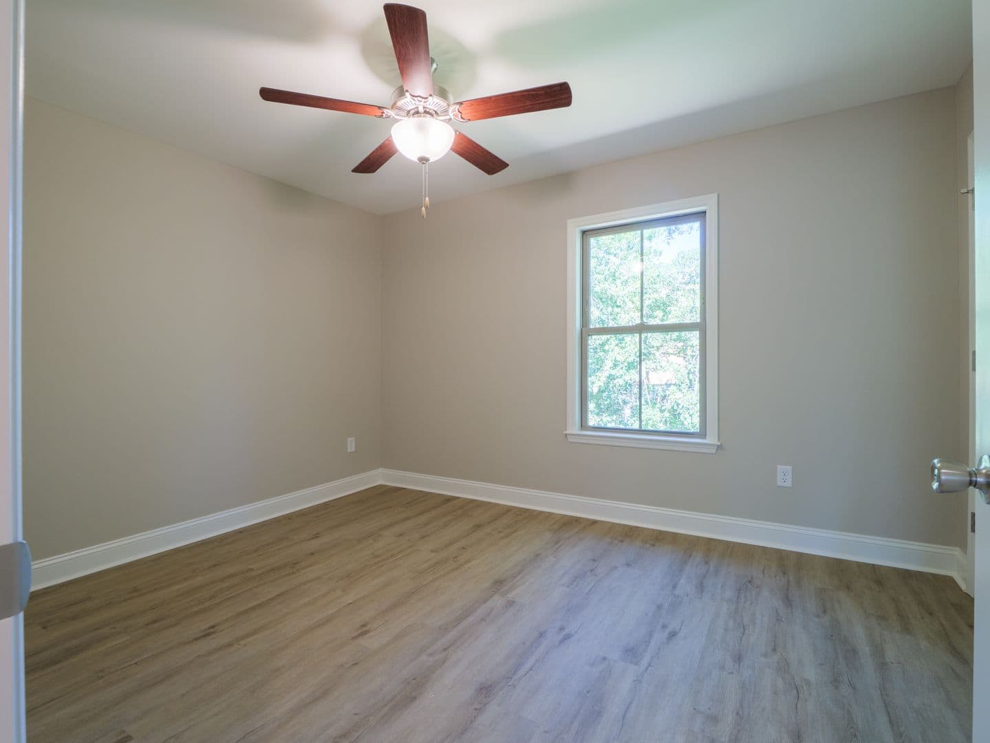 Sparks Apartment: 203 S. Goodman St*