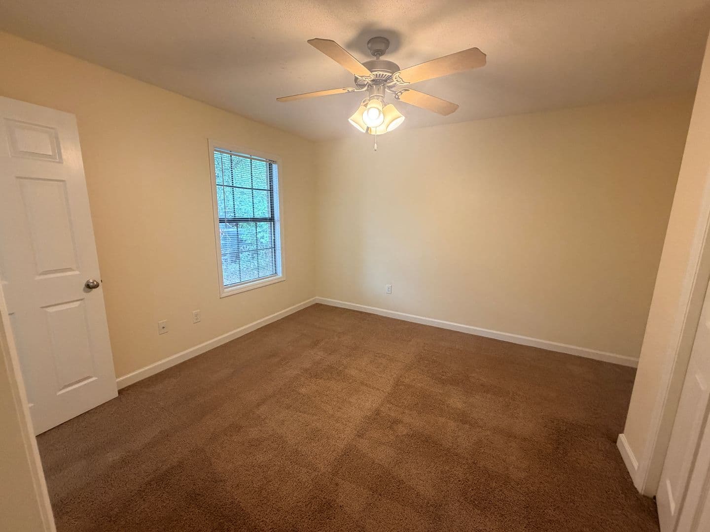 Valdosta Apartment: 1704 N Patterson St. * - #8