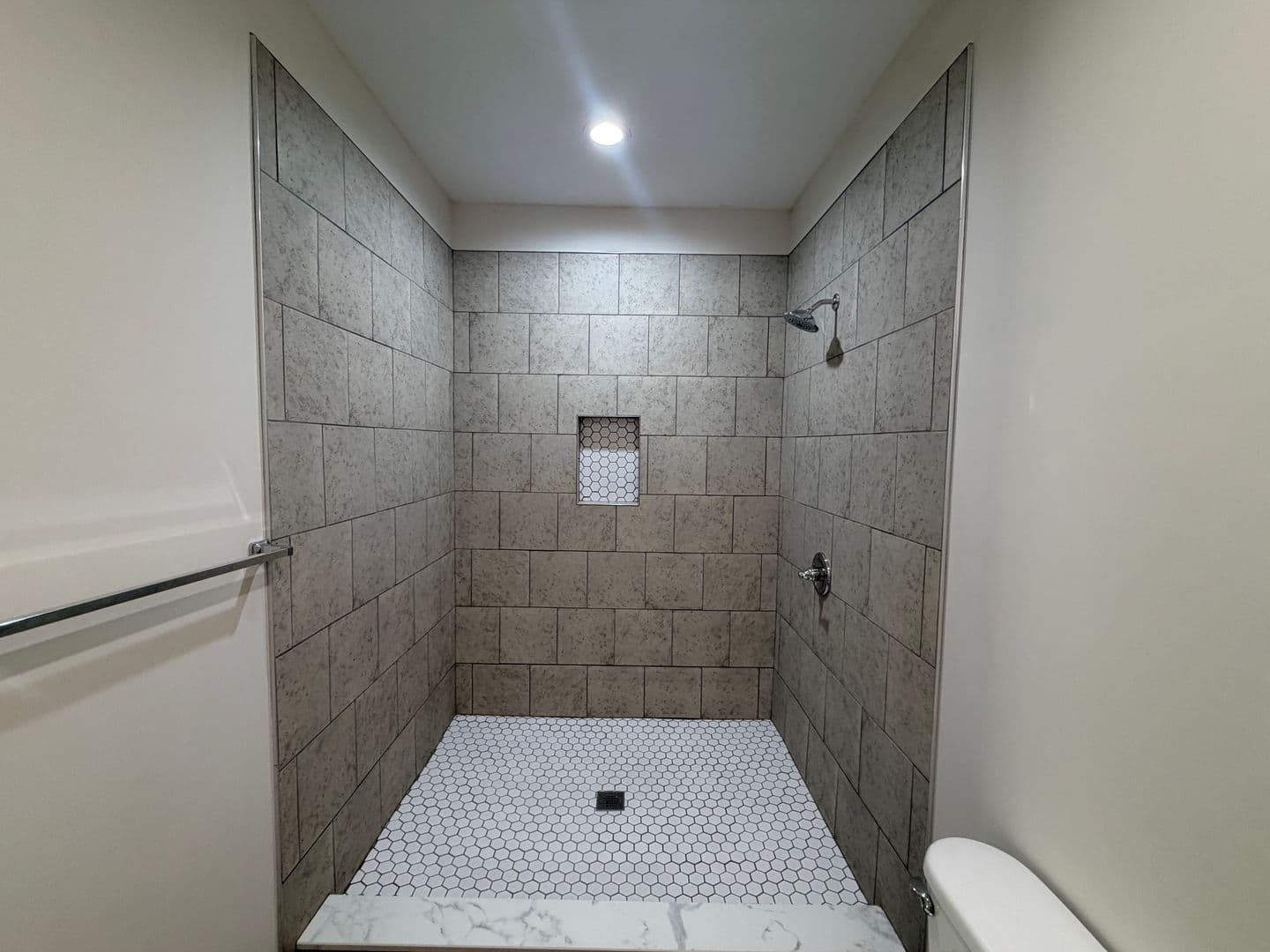 Nashville Apartment: 719 Dawn Dr. * - B