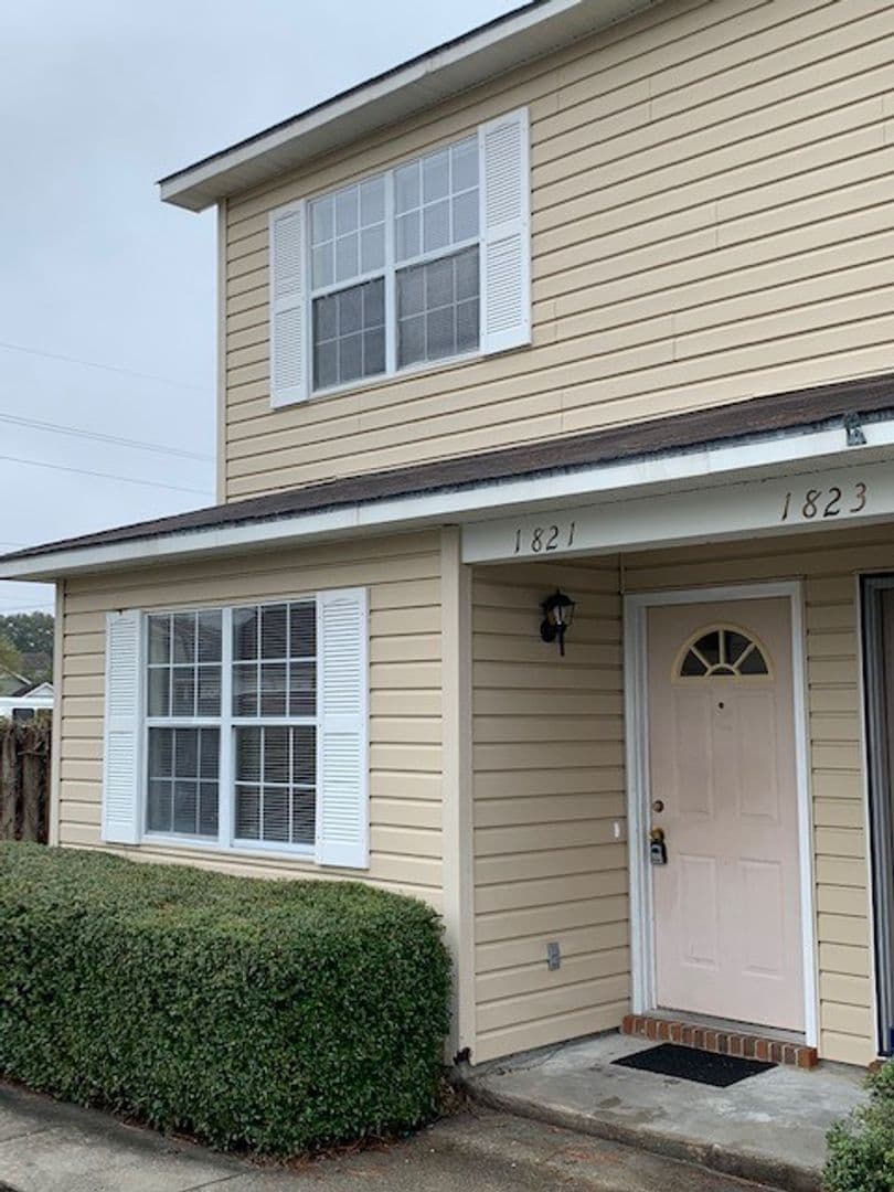 Valdosta House: 1827 Remer Lane*