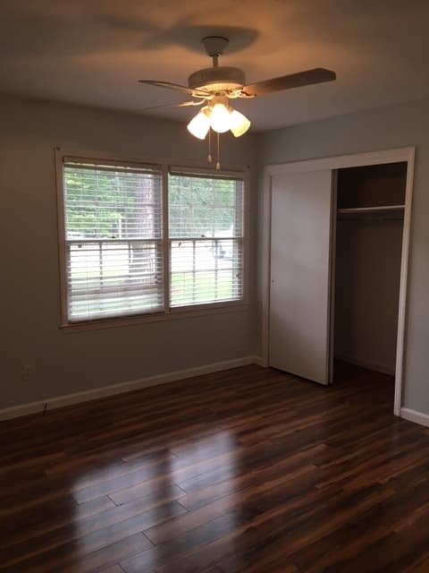 Valdosta House: 1111 Gornto Rd. *
