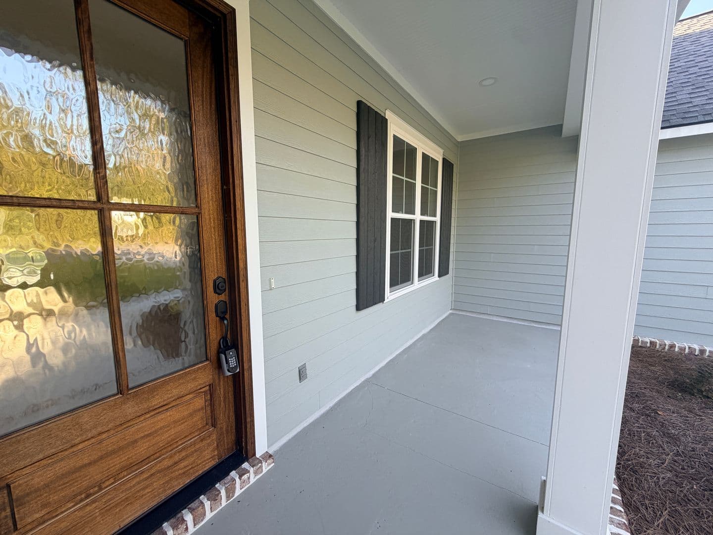 Lake Park House: 5635 Schoolhouse Pond Rd. *