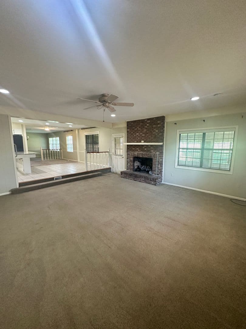 Valdosta House: 4742 Cat Creek Rd *
