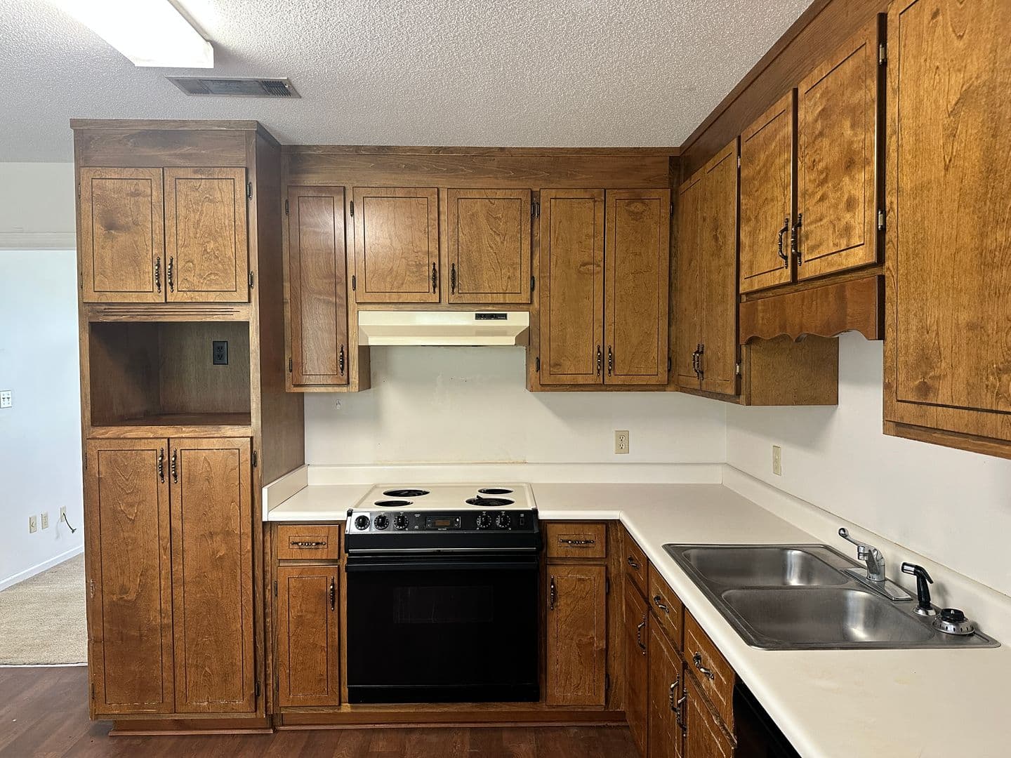 Valdosta House: 6119 B Vinnie Dr