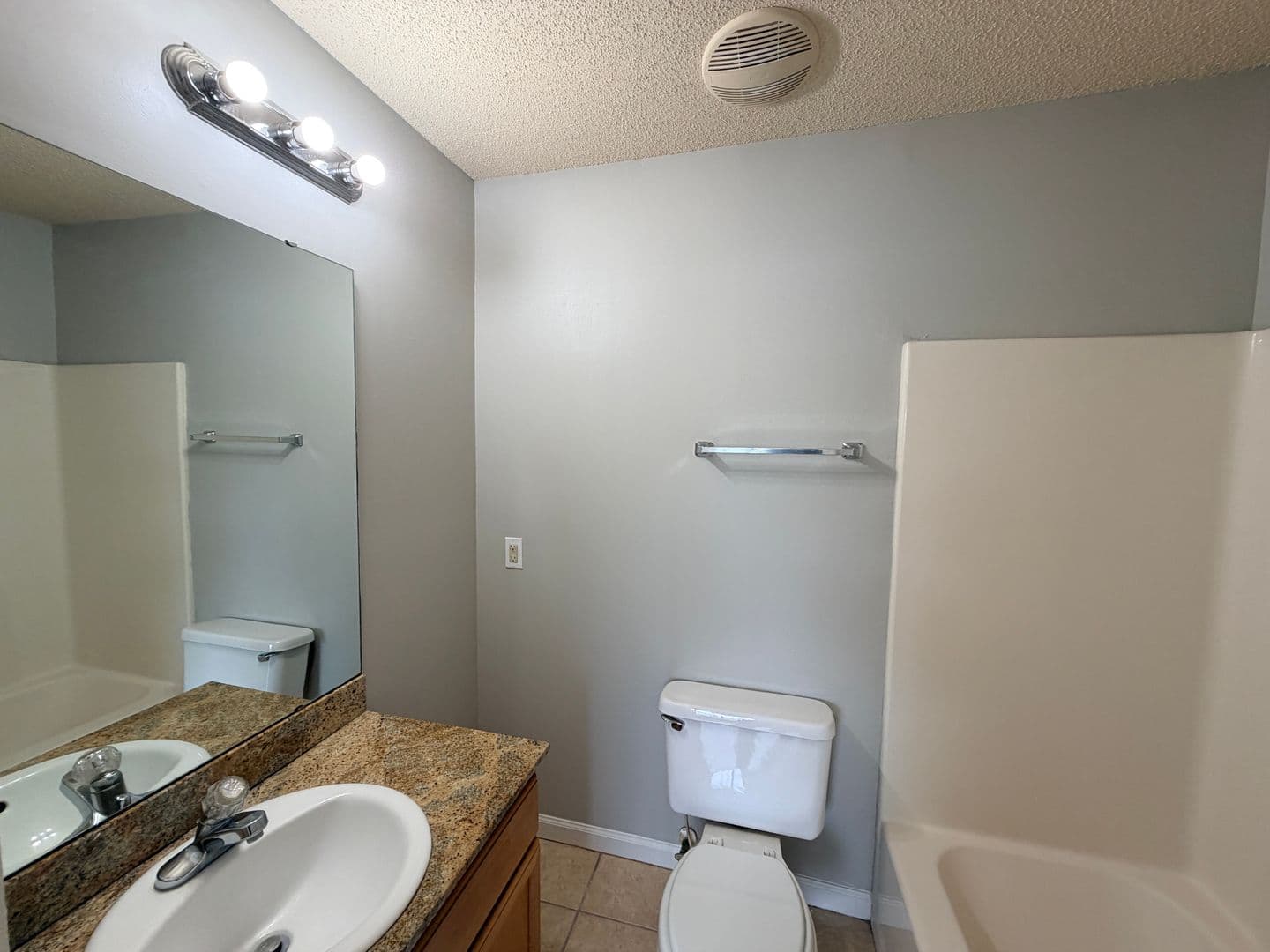 Valdosta Apartment: 1531 Woodard St. * - 375 - D5