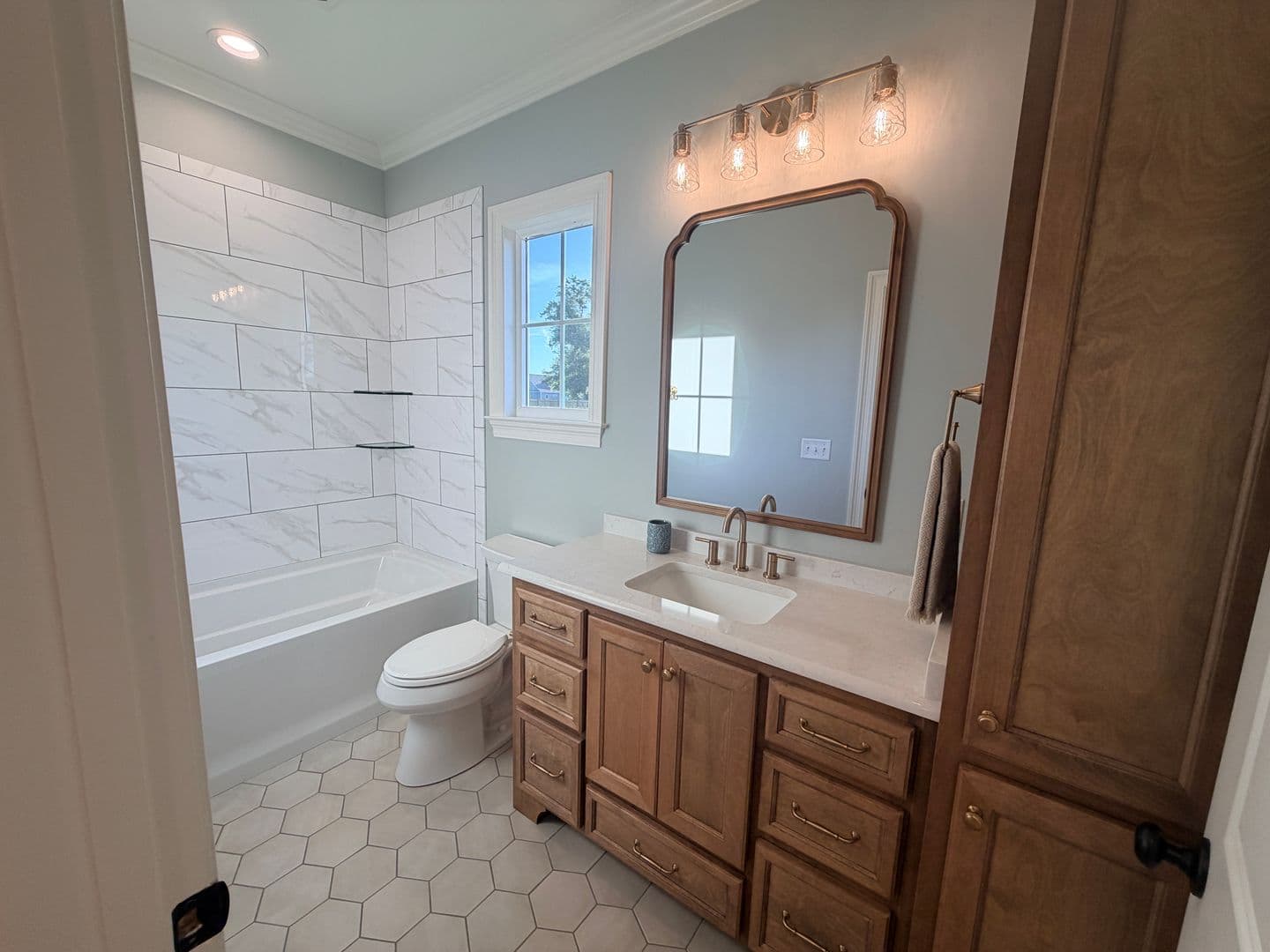 Lake Park House: 5635 Schoolhouse Pond Rd. *