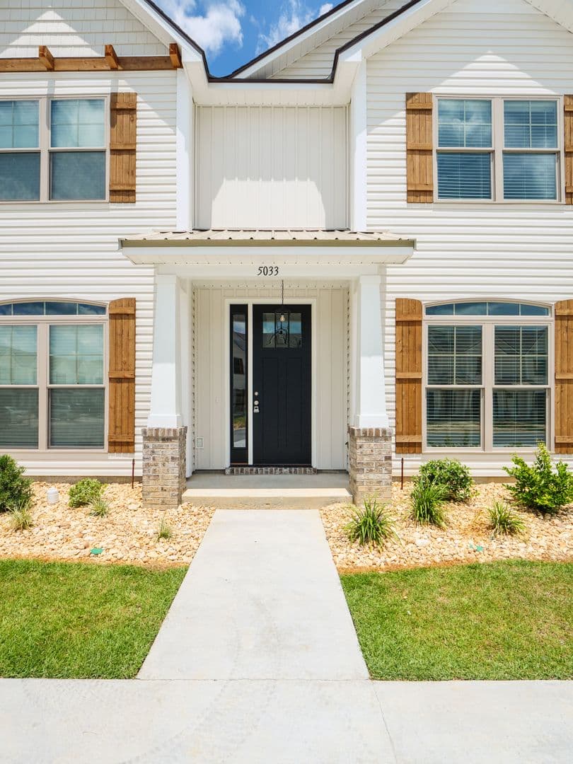Valdosta Townhome: 5000 Hamilton Green Cir
