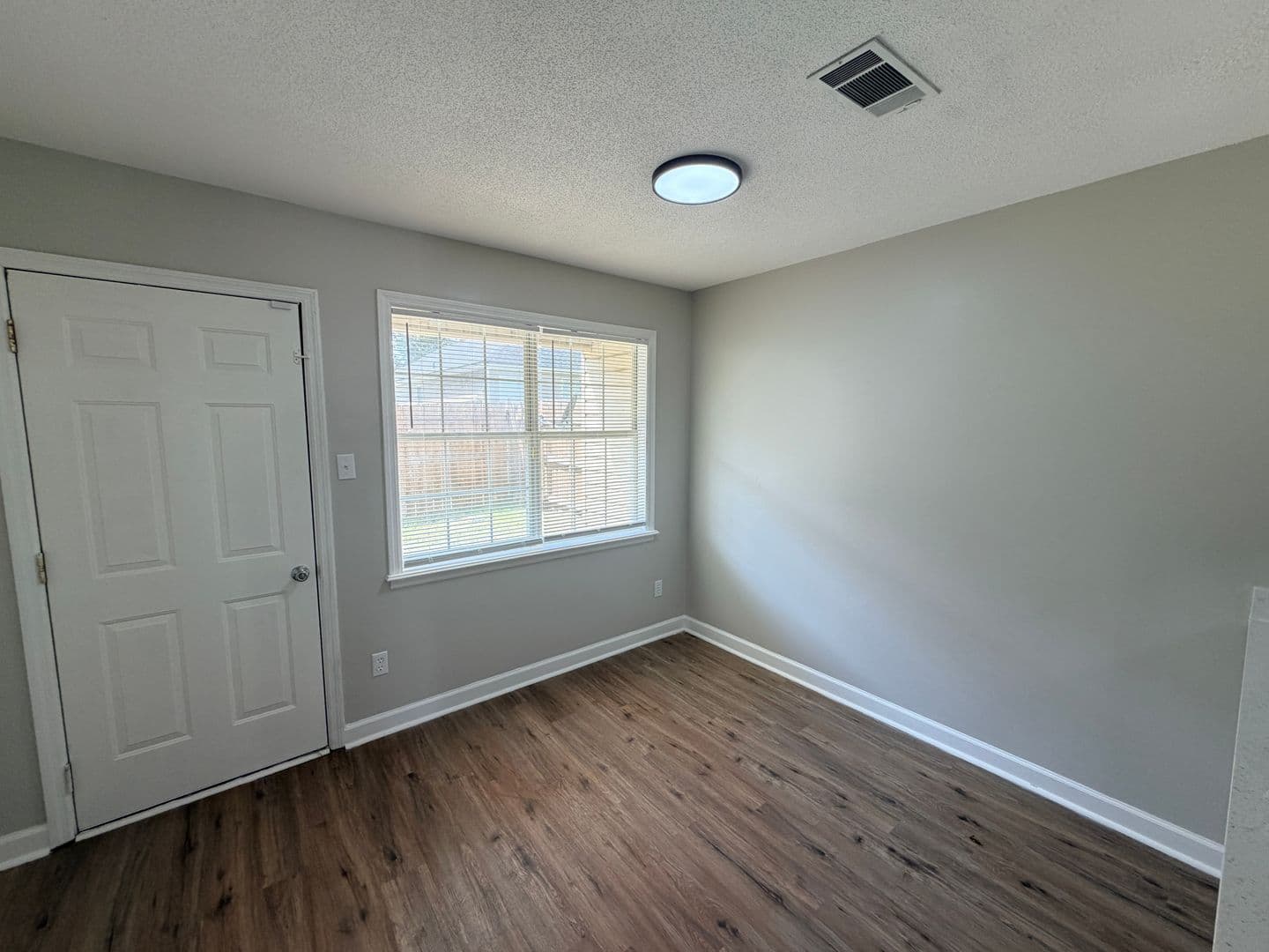Valdosta Apartment: 1331 Edgewood Drive *