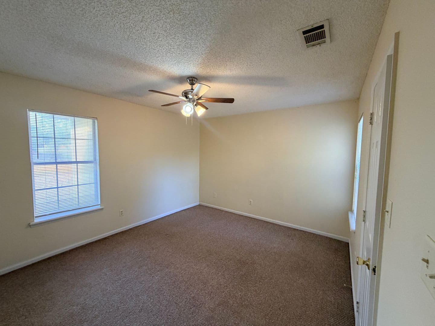 Valdosta House: 377 Pinedale Cir*