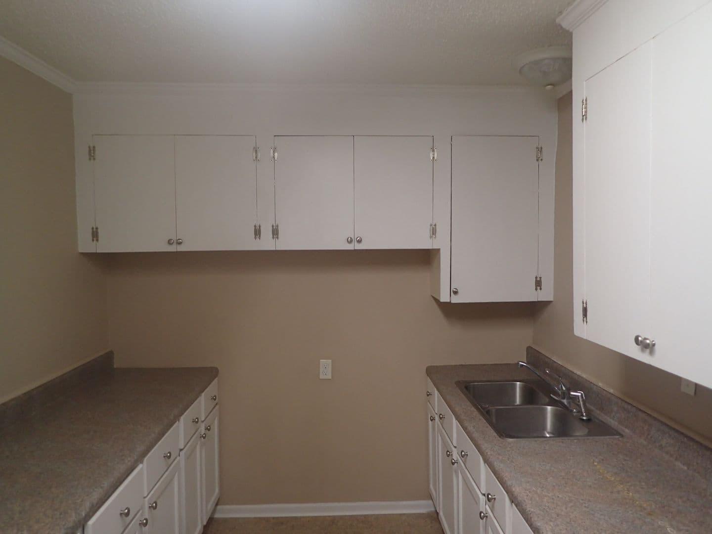 Valdosta House: 1808 Charlton St