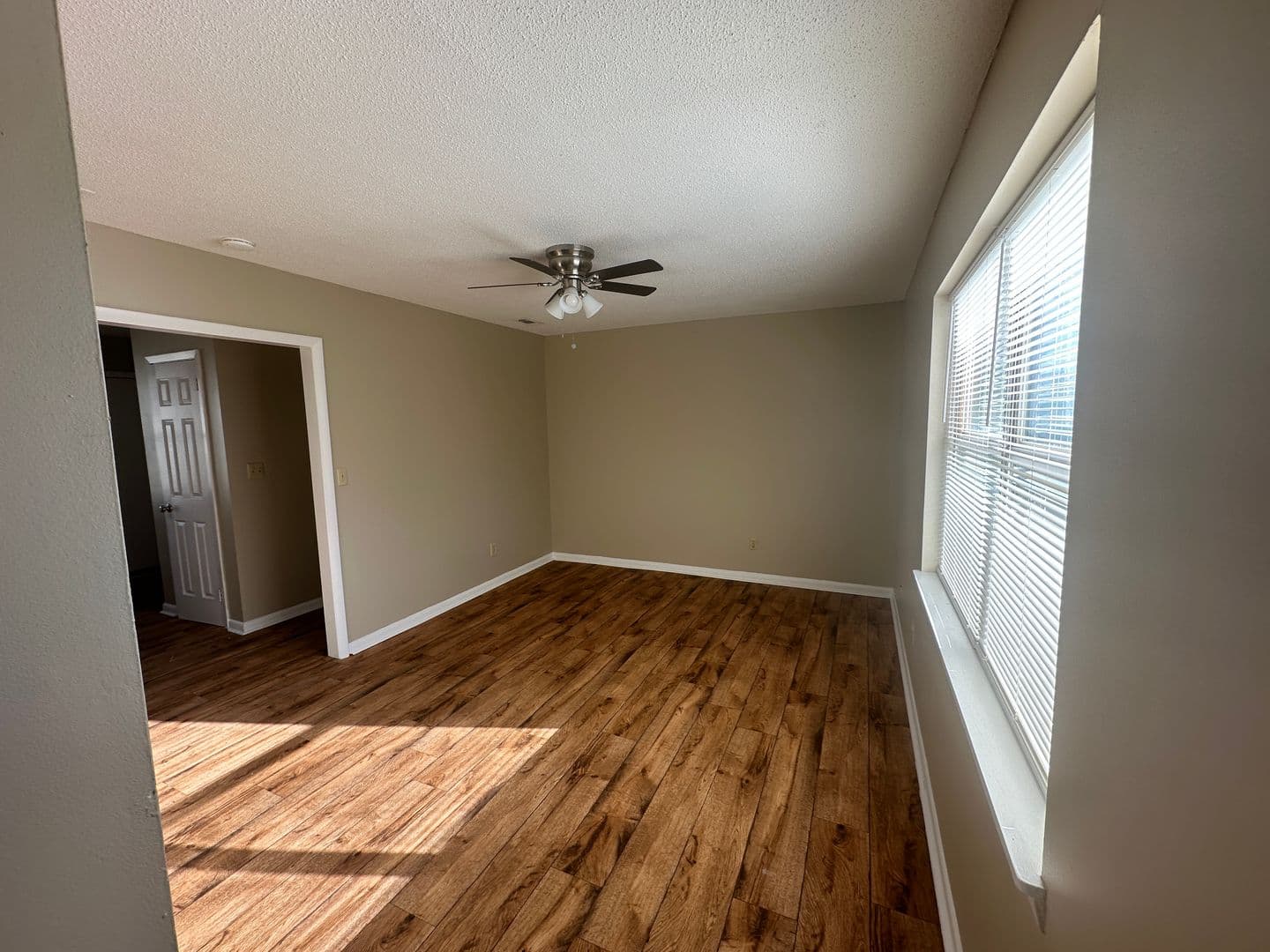 Hahira Apartment: 509 E. Main St. * - 911 - D