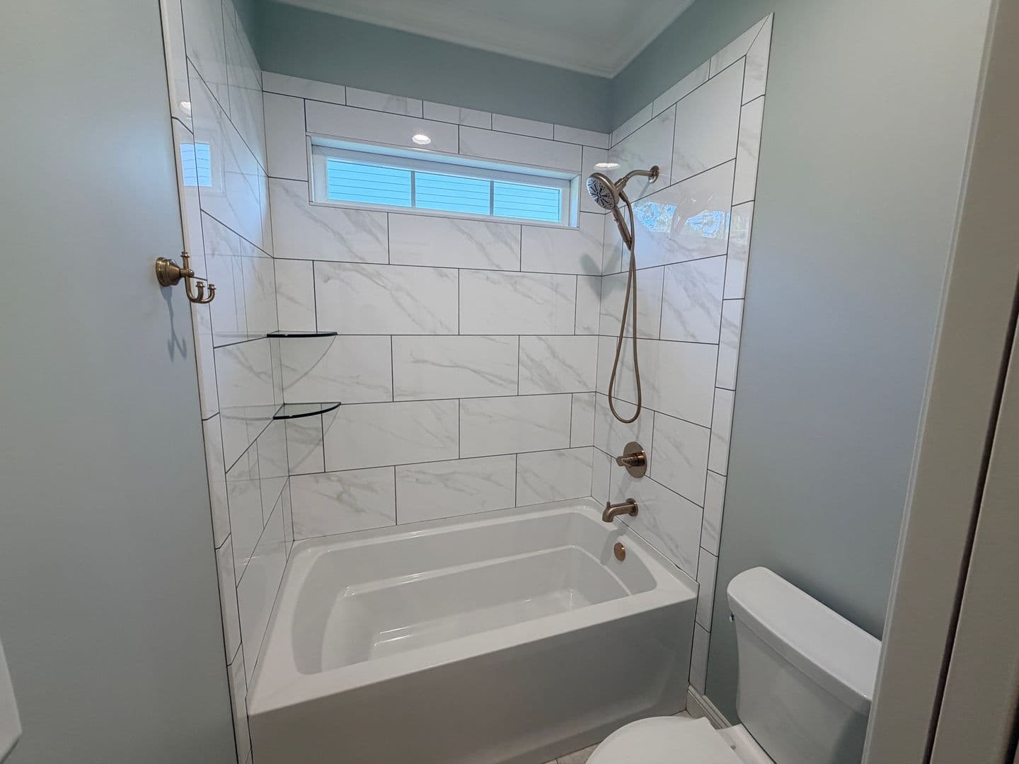 Lake Park House: 5635 Schoolhouse Pond Rd. *