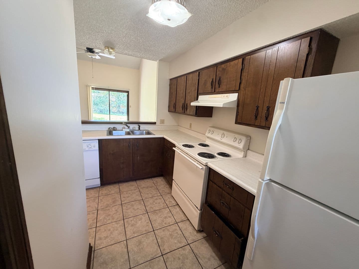Valdosta House: 2714 Tyndall Drive *