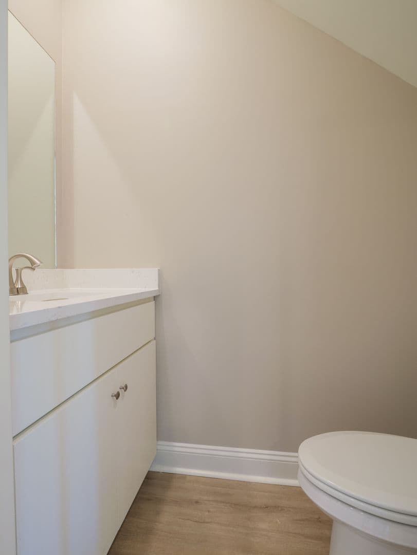 Sparks Apartment: 203 S. Goodman St*
