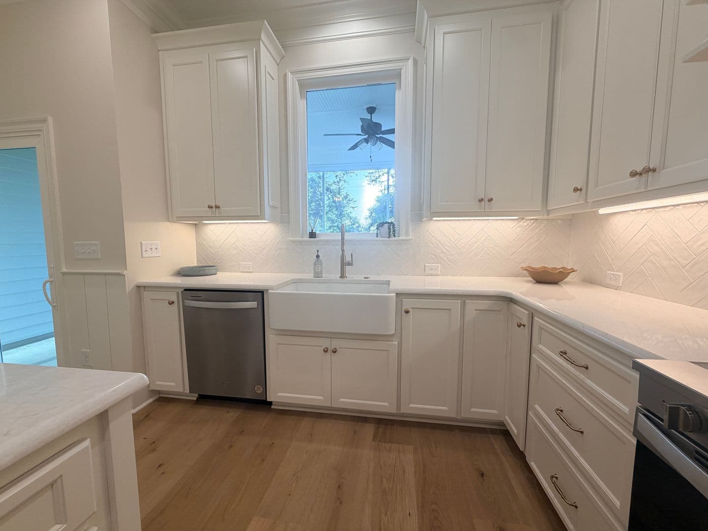 Lake Park House: 5635 Schoolhouse Pond Rd. *