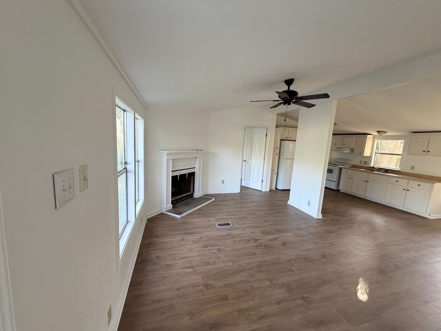Valdosta House: 3427 Old Clyattville Rd.
