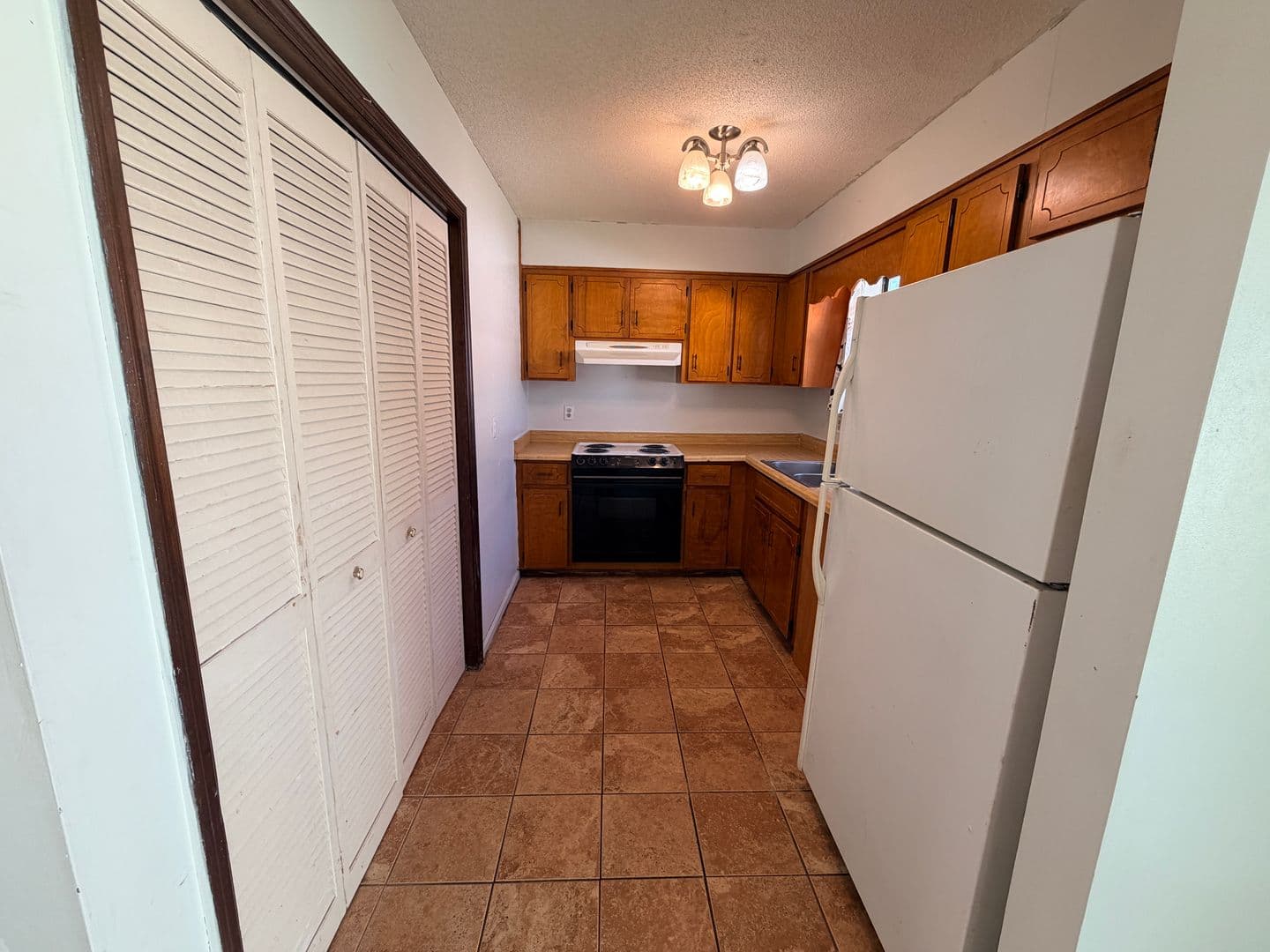 Valdosta House: 2012 LaSalle Dr. *