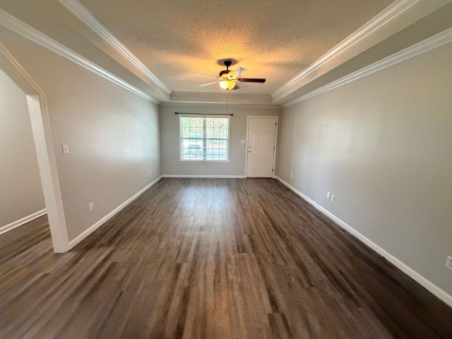 Hahira Apartment: 415 S. Hagan Bridge Rd. * - H17