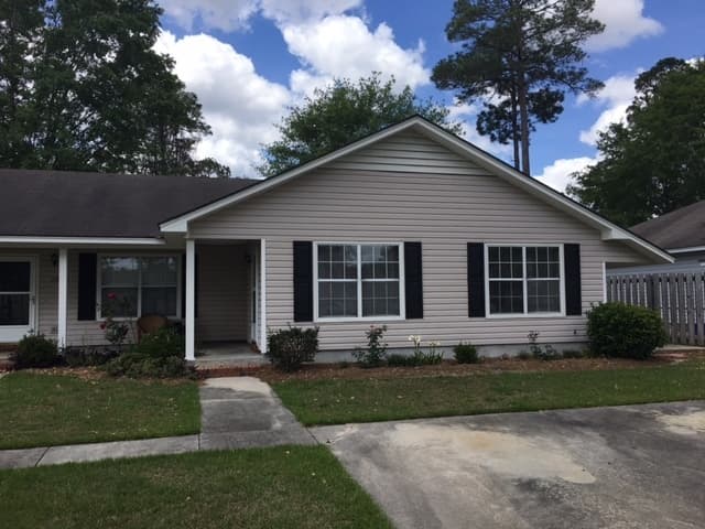 Valdosta Apartment: 2308 B Pineview Drive
