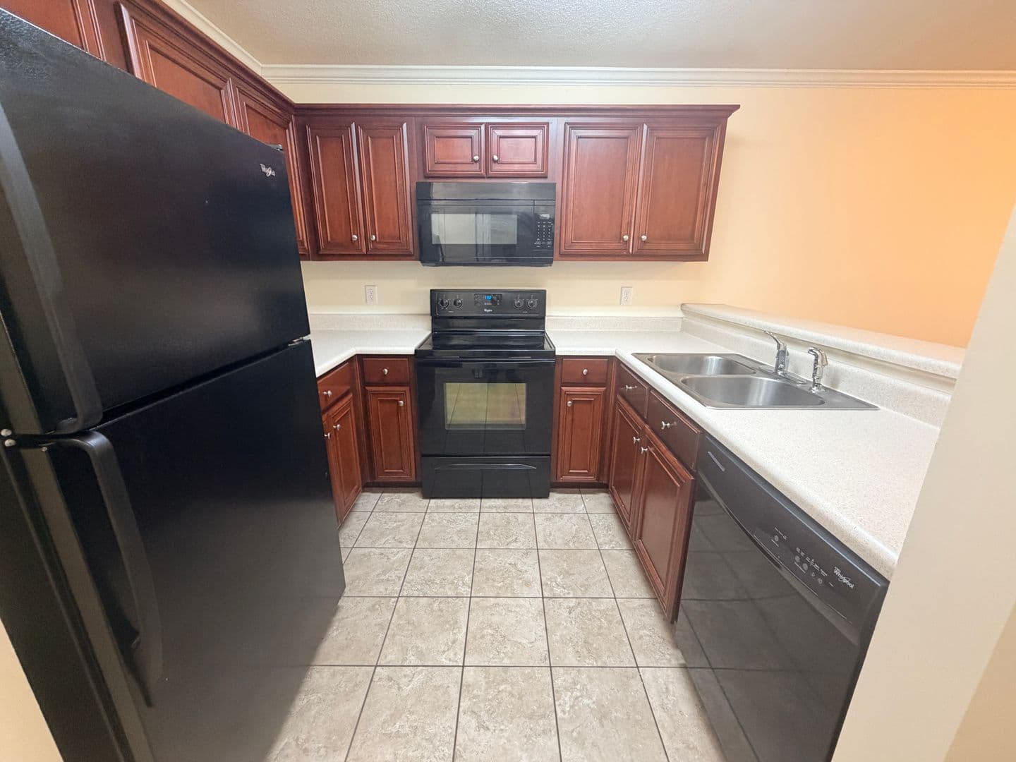 Valdosta Apartment: 1704 N Patterson St. * - #8