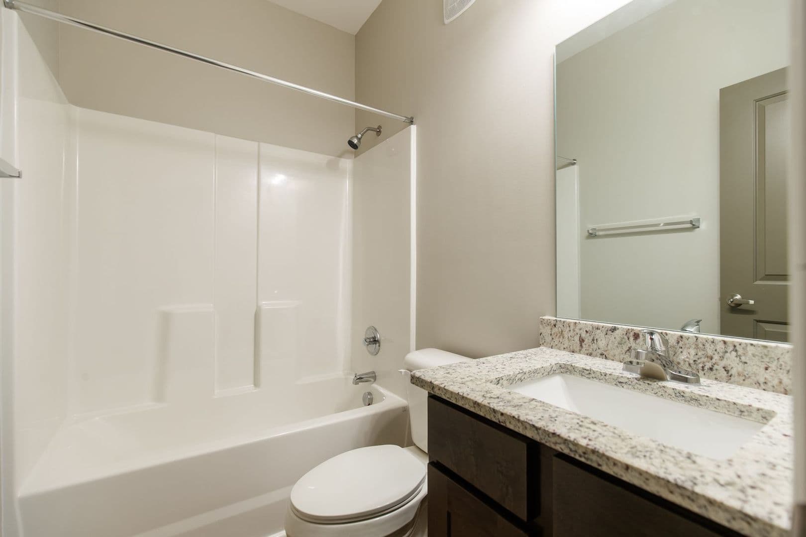 Valdosta Apartment: 1023 W. Gordon  - A4