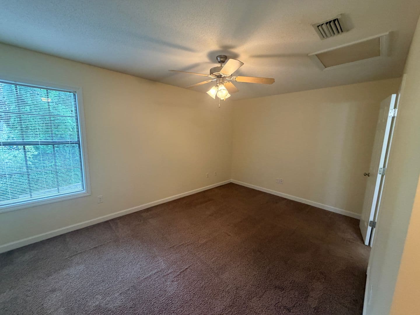 Valdosta Apartment: 1704 N Patterson St. * - #8