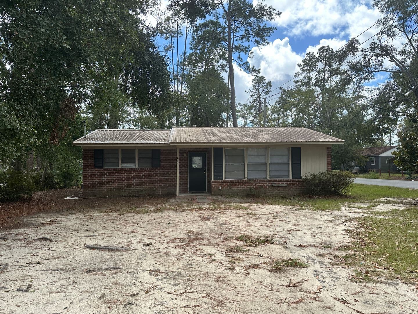 Valdosta House: 813 E. Poplar Dr *
