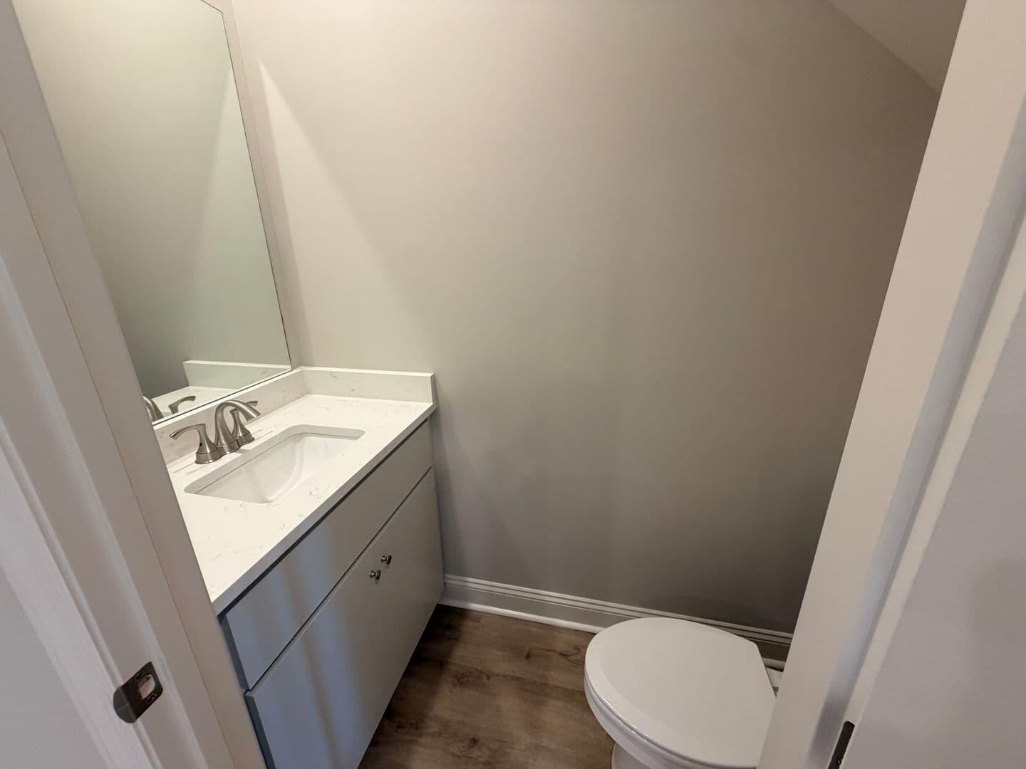 Sparks Apartment: 203 S. Goodman St*