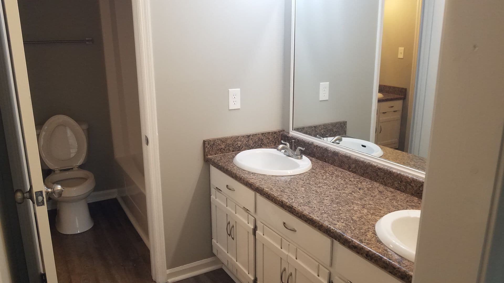 Valdosta House: 6 Lakeland Ct. *